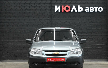 Chevrolet Niva I рестайлинг, 2011 год, 470 000 рублей, 2 фотография
