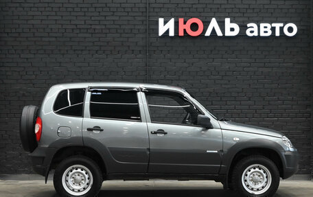Chevrolet Niva I рестайлинг, 2011 год, 470 000 рублей, 9 фотография