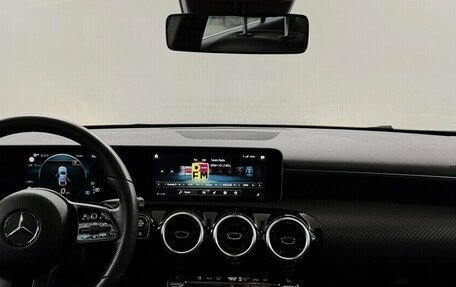 Mercedes-Benz A-Класс, 2019 год, 2 065 000 рублей, 5 фотография
