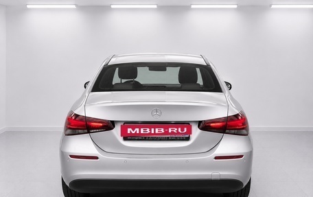 Mercedes-Benz A-Класс, 2019 год, 2 065 000 рублей, 3 фотография