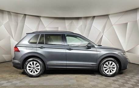 Volkswagen Tiguan II, 2021 год, 2 400 000 рублей, 6 фотография