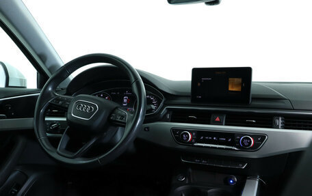 Audi A4, 2019 год, 1 950 000 рублей, 11 фотография
