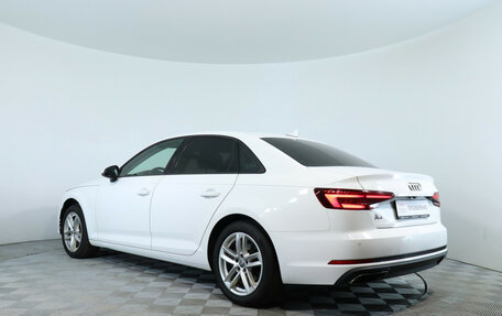 Audi A4, 2019 год, 1 950 000 рублей, 8 фотография