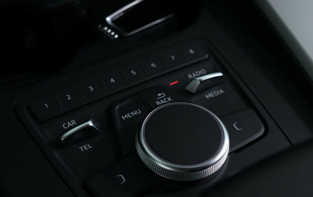Audi A4, 2019 год, 1 950 000 рублей, 16 фотография