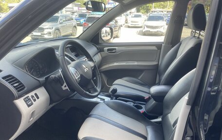 Mitsubishi Pajero Sport II рестайлинг, 2014 год, 1 850 000 рублей, 9 фотография