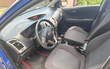 Hyundai i20 IB рестайлинг, 2010 год, 600 000 рублей, 13 фотография
