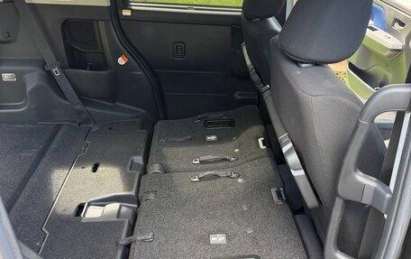 Toyota Roomy I, 2020 год, 1 300 000 рублей, 10 фотография