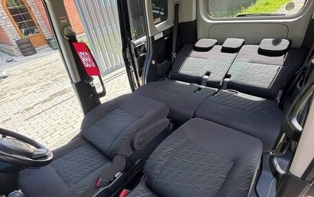 Toyota Roomy I, 2020 год, 1 300 000 рублей, 14 фотография