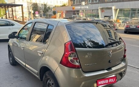 Renault Sandero I, 2010 год, 690 000 рублей, 2 фотография