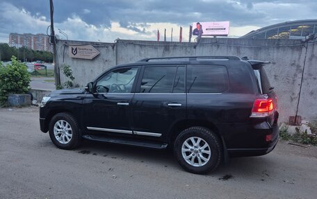 Toyota Land Cruiser 200, 2018 год, 5 550 000 рублей, 6 фотография