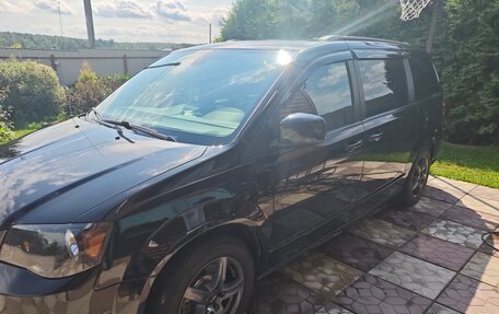 Dodge Caravan V, 2019 год, 2 100 000 рублей, 3 фотография