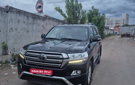 Toyota Land Cruiser 200, 2018 год, 5 550 000 рублей, 8 фотография