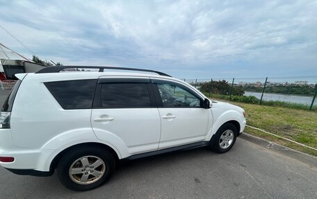 Mitsubishi Outlander III рестайлинг 3, 2011 год, 1 150 000 рублей, 2 фотография