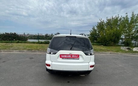 Mitsubishi Outlander III рестайлинг 3, 2011 год, 1 150 000 рублей, 3 фотография
