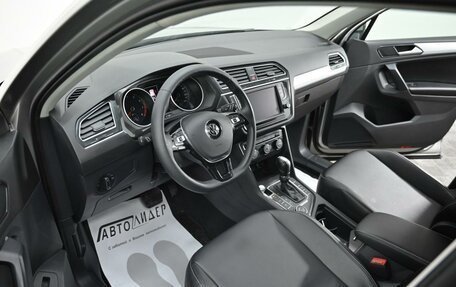 Volkswagen Tiguan II, 2017 год, 1 835 000 рублей, 5 фотография