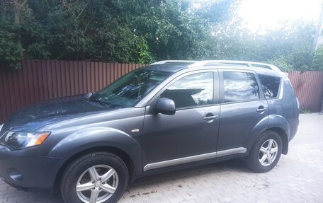 Mitsubishi Outlander III рестайлинг 3, 2007 год, 850 000 рублей, 3 фотография