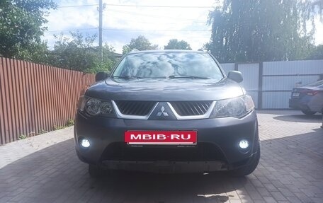 Mitsubishi Outlander III рестайлинг 3, 2007 год, 850 000 рублей, 2 фотография