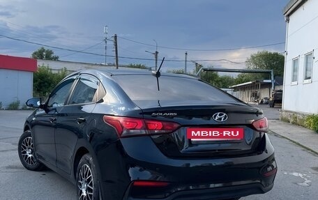 Hyundai Solaris II рестайлинг, 2018 год, 1 000 000 рублей, 6 фотография