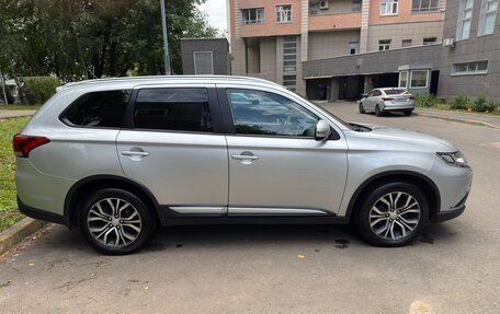 Mitsubishi Outlander III рестайлинг 3, 2015 год, 1 200 000 рублей, 20 фотография