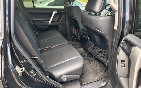 Toyota Land Cruiser Prado 150 рестайлинг 2, 2022 год, 5 000 000 рублей, 17 фотография
