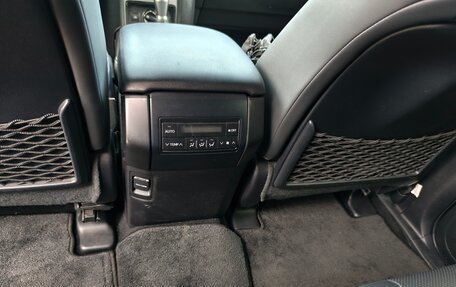 Toyota Land Cruiser Prado 150 рестайлинг 2, 2022 год, 5 000 000 рублей, 15 фотография