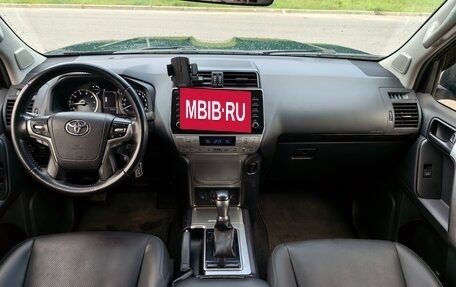 Toyota Land Cruiser Prado 150 рестайлинг 2, 2022 год, 5 000 000 рублей, 14 фотография