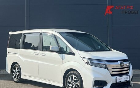 Honda Stepwgn IV, 2019 год, 1 980 000 рублей, 3 фотография