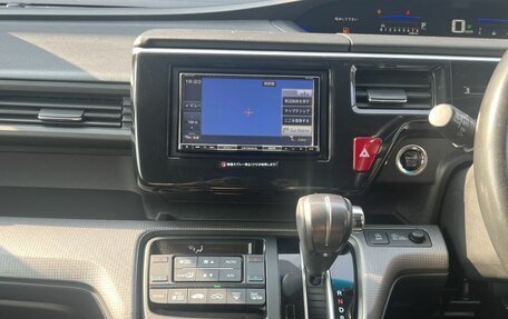 Honda Stepwgn IV, 2019 год, 1 980 000 рублей, 14 фотография