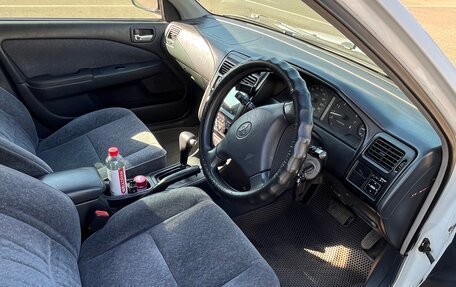Toyota Carina, 2001 год, 410 000 рублей, 5 фотография