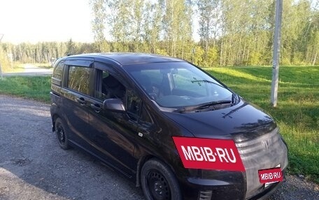 Honda Freed I, 2010 год, 1 350 000 рублей, 2 фотография