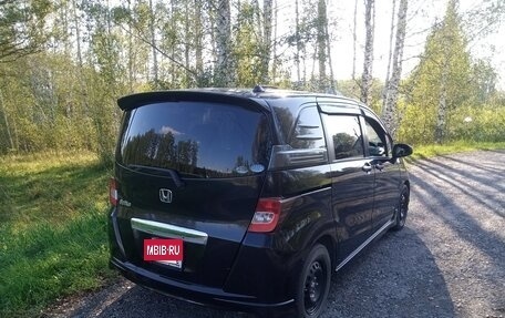 Honda Freed I, 2010 год, 1 350 000 рублей, 4 фотография