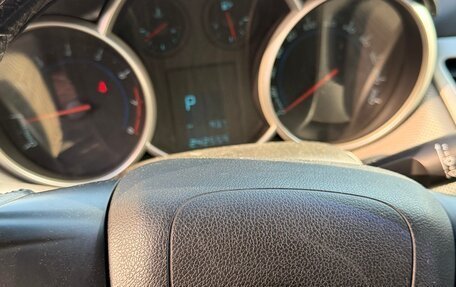 Chevrolet Cruze II, 2011 год, 660 000 рублей, 3 фотография