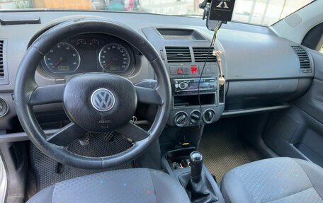 Volkswagen Polo IV рестайлинг, 2003 год, 299 000 рублей, 7 фотография