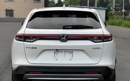 Honda Vezel, 2023 год, 2 190 000 рублей, 5 фотография