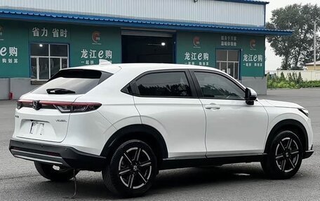 Honda Vezel, 2023 год, 2 190 000 рублей, 4 фотография