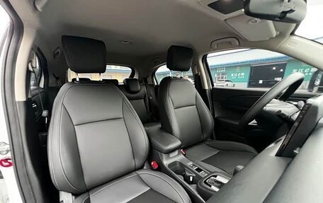 Honda Vezel, 2023 год, 2 190 000 рублей, 10 фотография