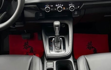 Honda Vezel, 2023 год, 2 190 000 рублей, 16 фотография