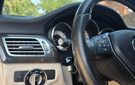 Mercedes-Benz CLS, 2013 год, 2 390 000 рублей, 16 фотография