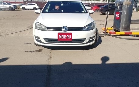 Volkswagen Golf VII, 2013 год, 900 000 рублей, 1 фотография
