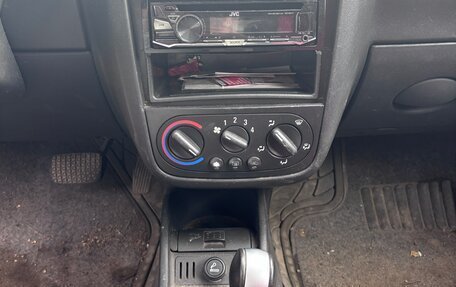 Opel Corsa C рестайлинг, 2005 год, 200 000 рублей, 14 фотография