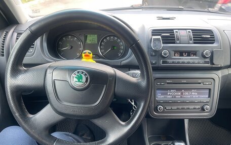 Skoda Fabia II, 2011 год, 580 000 рублей, 14 фотография