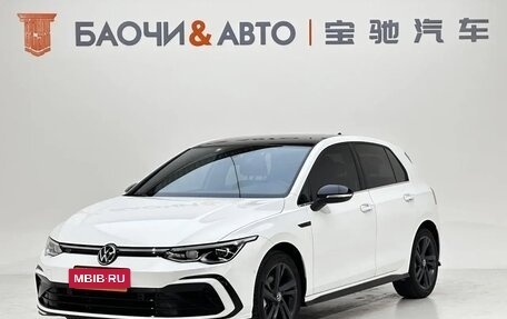 Volkswagen Golf VIII, 2022 год, 2 200 000 рублей, 7 фотография