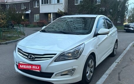Hyundai Solaris II рестайлинг, 2016 год, 850 000 рублей, 2 фотография