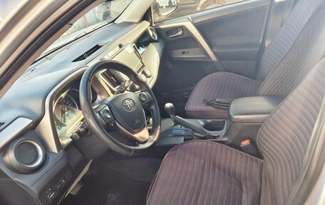 Toyota RAV4, 2014 год, 1 700 000 рублей, 5 фотография
