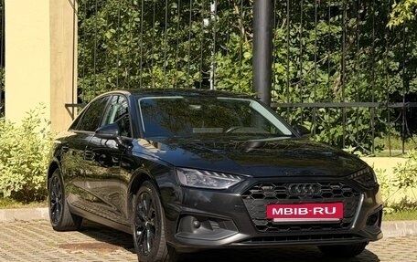 Audi A4, 2020 год, 2 750 000 рублей, 2 фотография