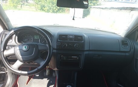 Skoda Fabia II, 2012 год, 285 000 рублей, 7 фотография