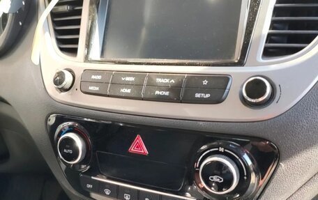 Hyundai Solaris II рестайлинг, 2019 год, 1 200 000 рублей, 3 фотография