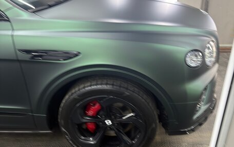 Bentley Bentayga I, 2022 год, 20 500 000 рублей, 2 фотография
