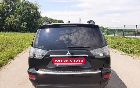 Mitsubishi Outlander III рестайлинг 3, 2011 год, 1 139 000 рублей, 5 фотография