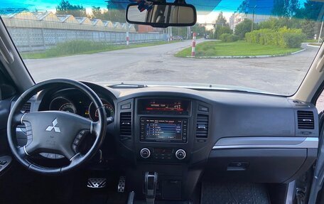 Mitsubishi Pajero IV, 2011 год, 1 850 000 рублей, 8 фотография